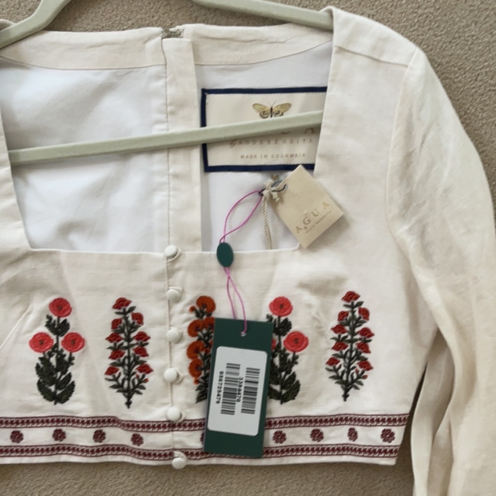Pera Dahlia Linen Cropped Top View 6